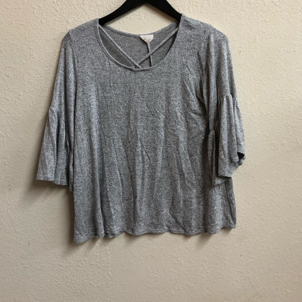 Quarter sleeve top